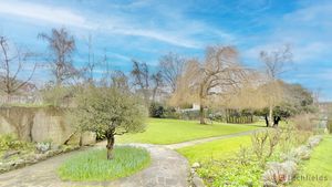 Gardens- click for photo gallery